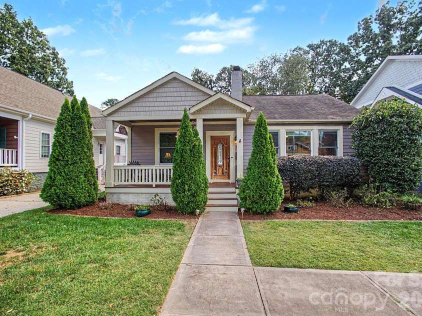 3610 Oakwood Avenue, Charlotte, NC 28205.  MLS# CAR4431301, YatesRealty ID 55549. 
