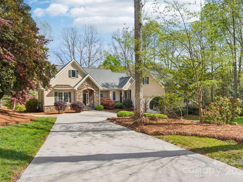 176 Sunset Bay Drive, Troutman, NC 28166.  MLS# CAR4241006, YatesRealty ID 5555. 