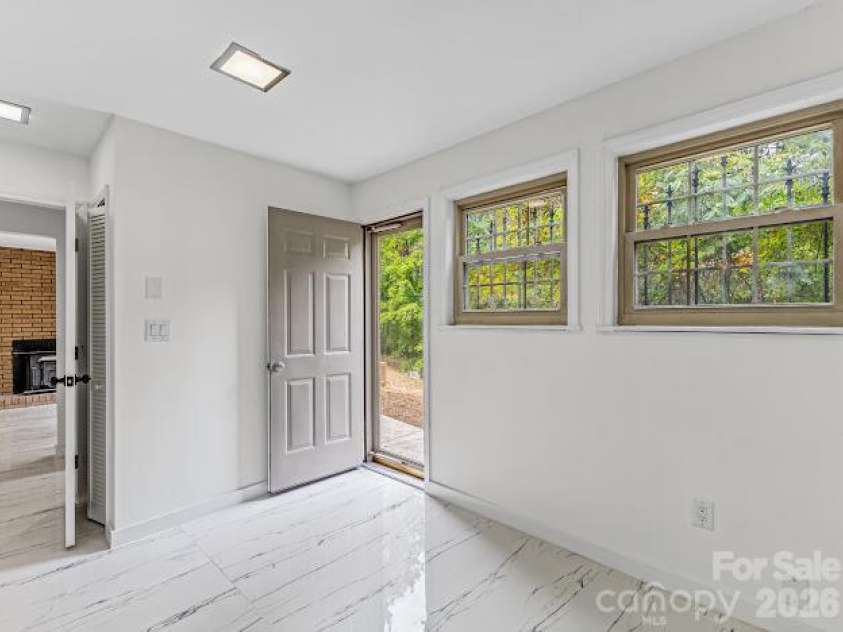 1824 Chrosaro Place, Lenoir, NC 28645.  MLS# CAR4432615, YatesRealty ID 55552. 
