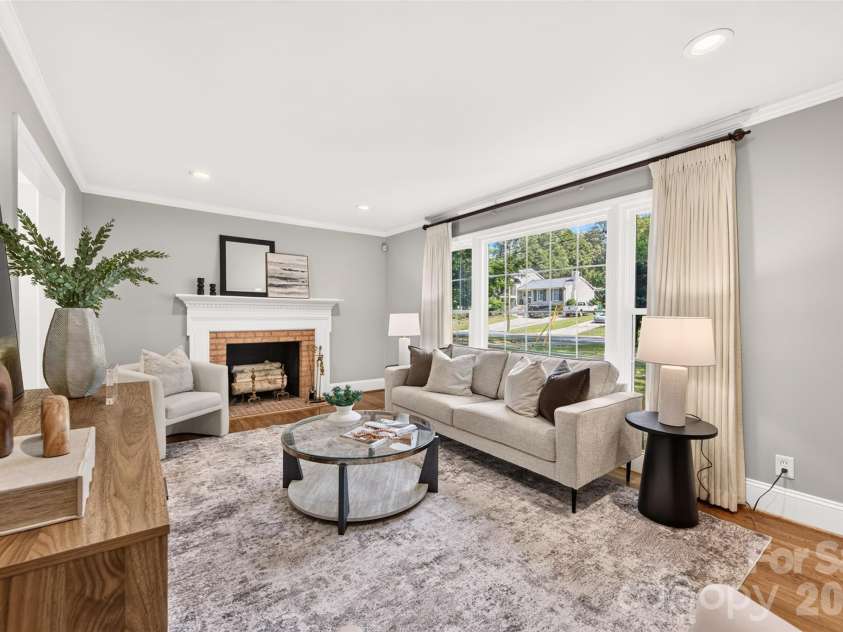 3022 Finley Place, Charlotte, NC 28210.  MLS# CAR4432416, YatesRealty ID 55554. 