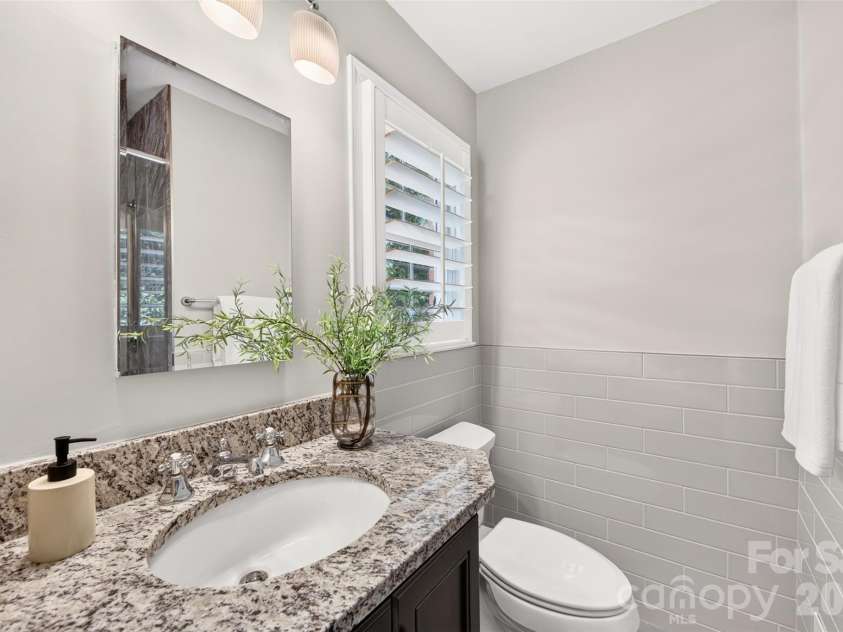 3022 Finley Place, Charlotte, NC 28210.  MLS# CAR4432416, YatesRealty ID 55554. 