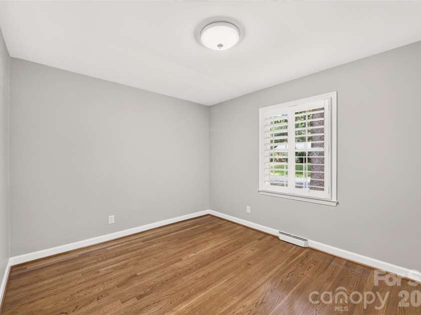 3022 Finley Place, Charlotte, NC 28210.  MLS# CAR4432416, YatesRealty ID 55554. 