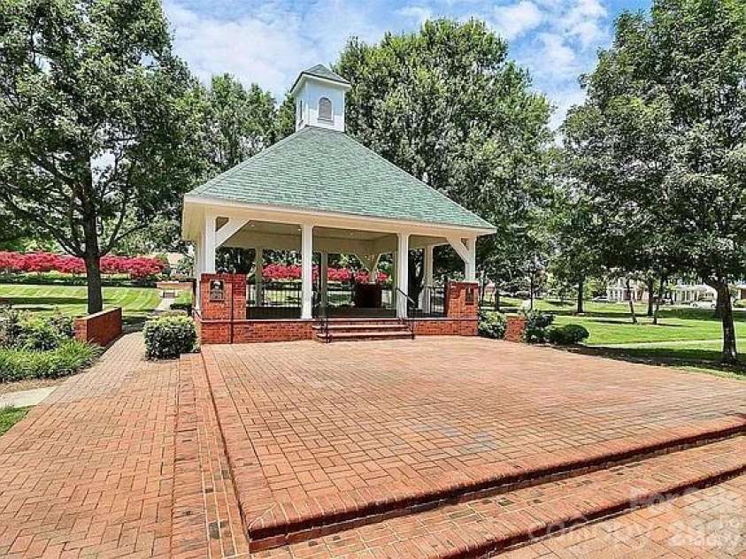 6201 Creft Circle, Indian Trail, NC 28079.  MLS# CAR4376580, YatesRealty ID 55558. 