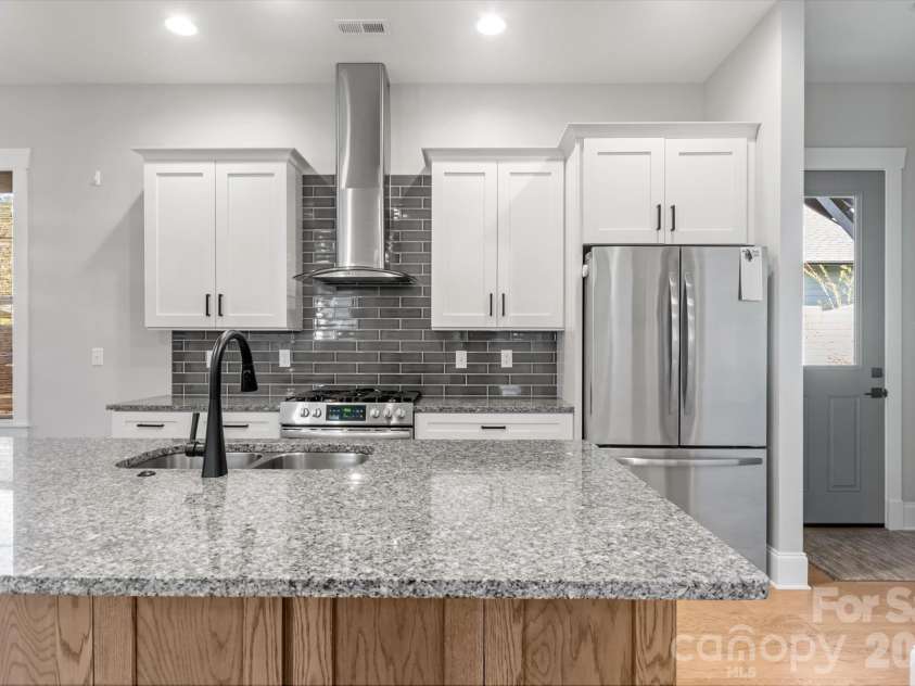 85 Temple Church Road, Brevard, NC 28712.  MLS# CAR4427509, YatesRealty ID 55559. 