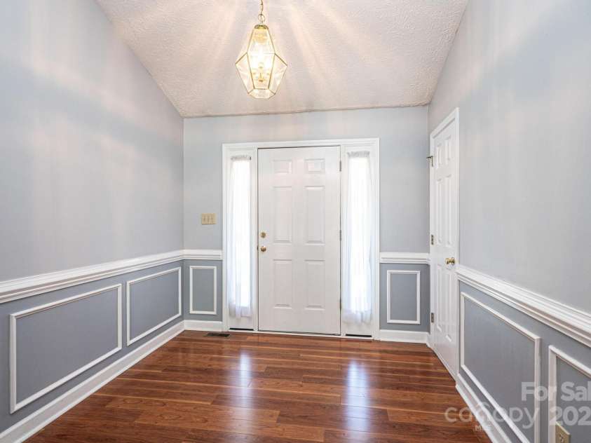 2426 36th Avenue, Hickory, NC 28601.  MLS# CAR4244686, YatesRealty ID 5556. 