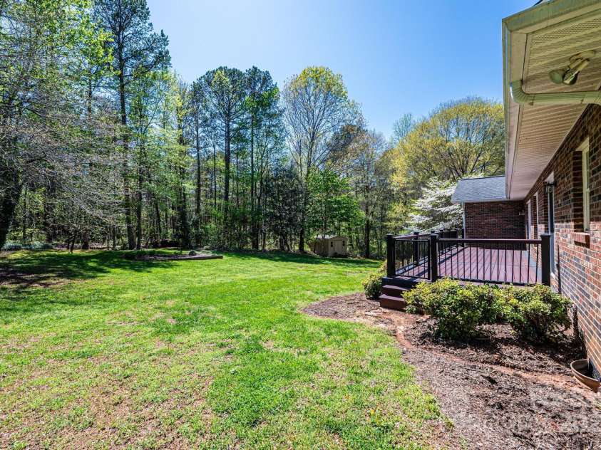 2426 36th Avenue, Hickory, NC 28601.  MLS# CAR4244686, YatesRealty ID 5556. 