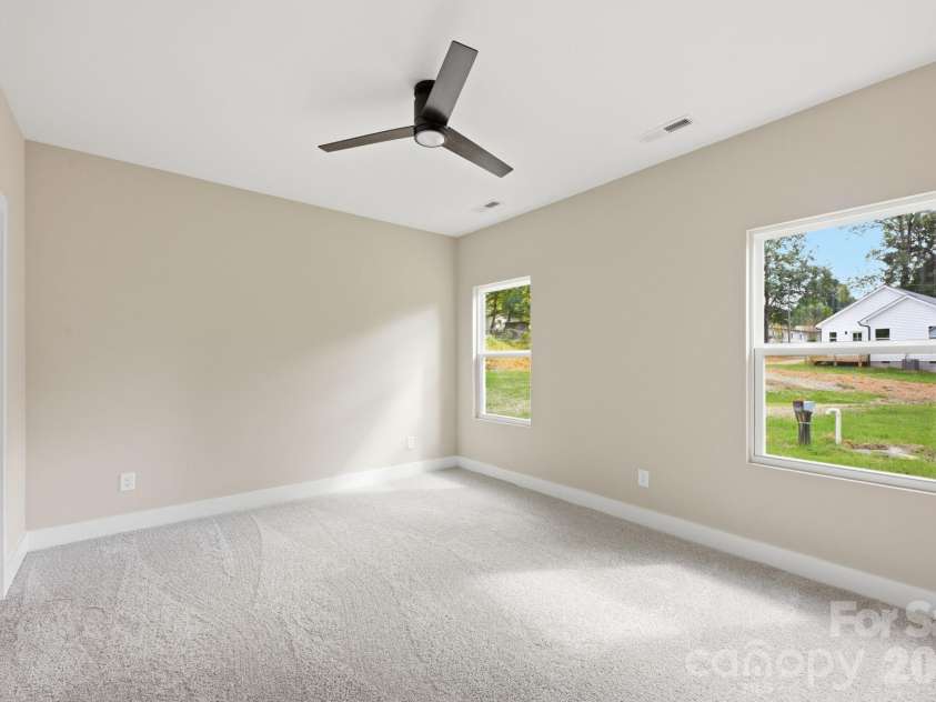 1031 Houston Street, Gastonia, NC 28052.  MLS# CAR4432924, YatesRealty ID 55561. 