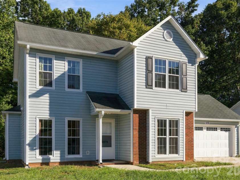 2374 Eagle Glen Court, Gastonia, NC 28056.  MLS# CAR4432758, YatesRealty ID 55564. 