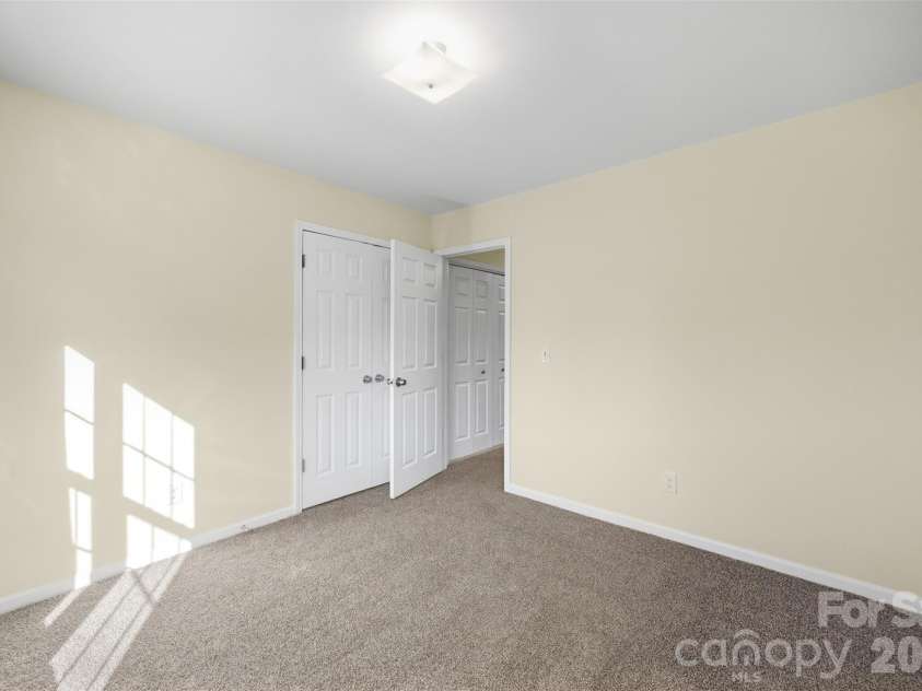 2374 Eagle Glen Court, Gastonia, NC 28056.  MLS# CAR4432758, YatesRealty ID 55564. 