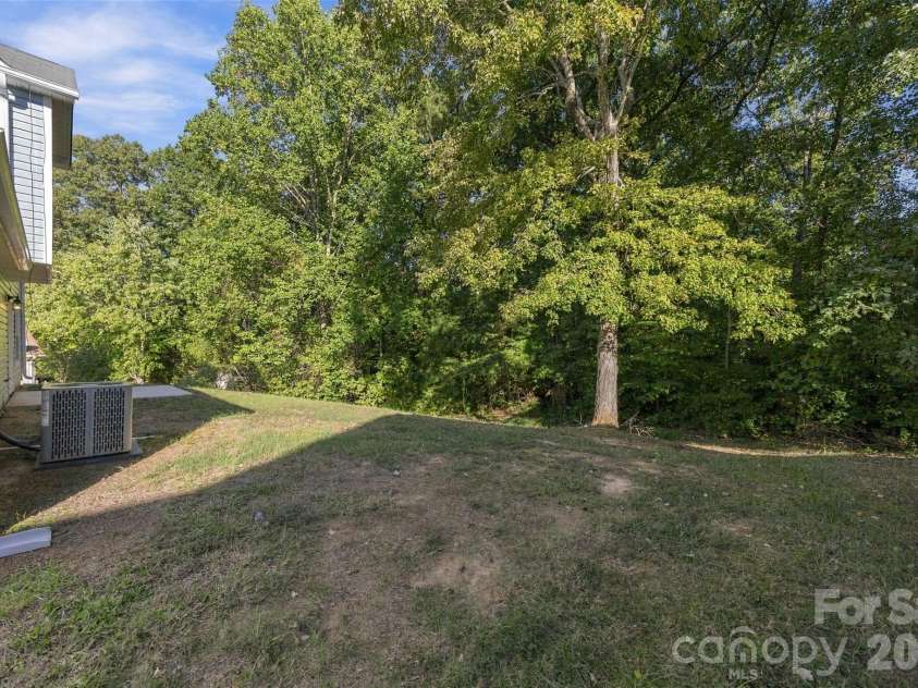 2374 Eagle Glen Court, Gastonia, NC 28056.  MLS# CAR4432758, YatesRealty ID 55564. 