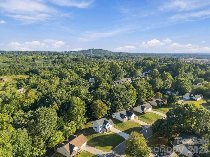 2374 Eagle Glen Court, Gastonia, NC 28056.  MLS# CAR4432758, YatesRealty ID 55564. 