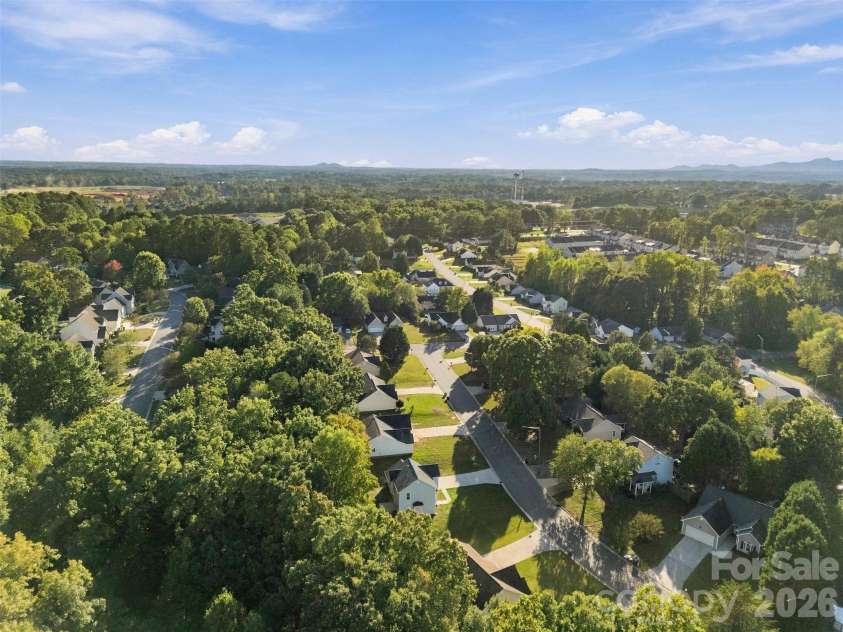 2374 Eagle Glen Court, Gastonia, NC 28056.  MLS# CAR4432758, YatesRealty ID 55564. 
