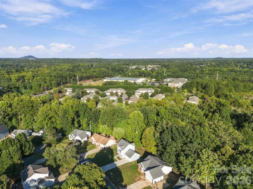2374 Eagle Glen Court, Gastonia, NC 28056.  MLS# CAR4432758, YatesRealty ID 55564. 