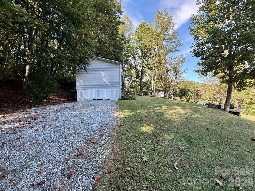 880 G W Whitmire Road, Rosman, NC 28772.  MLS# CAR4427376, YatesRealty ID 55565. Easy Access