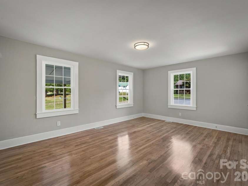 3218 Craig Avenue, Valdese, NC 28690.  MLS# CAR4432337, YatesRealty ID 55569. 