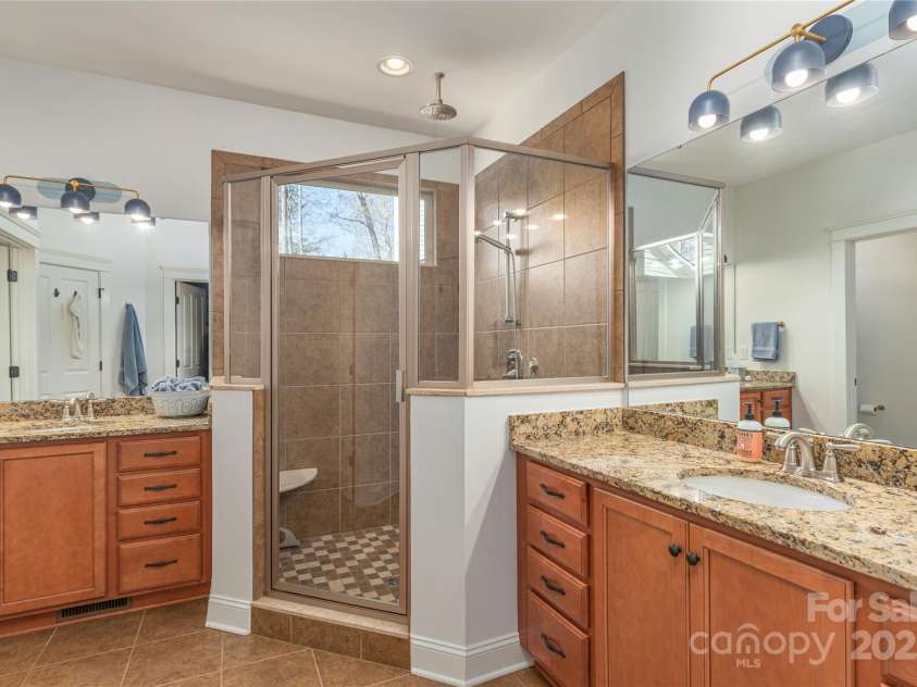 28 Sparkle Dun Drive, Biltmore Lake, NC 28715.  MLS# CAR4242242, YatesRealty ID 5557. 