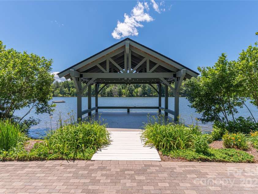 28 Sparkle Dun Drive, Biltmore Lake, NC 28715.  MLS# CAR4286512, YatesRealty ID 5557. 