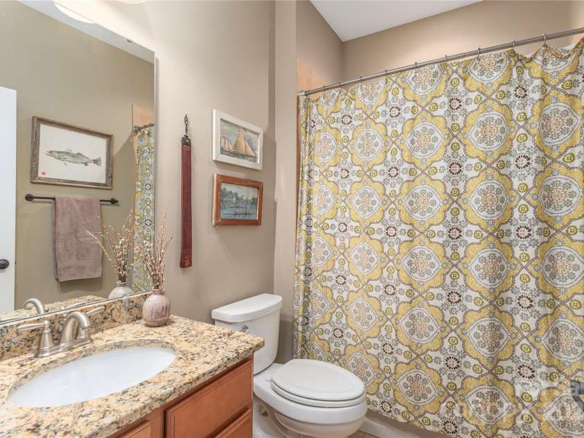 28 Sparkle Dun Drive, Biltmore Lake, NC 28715.  MLS# CAR4286512, YatesRealty ID 5557. Secondary bathroom