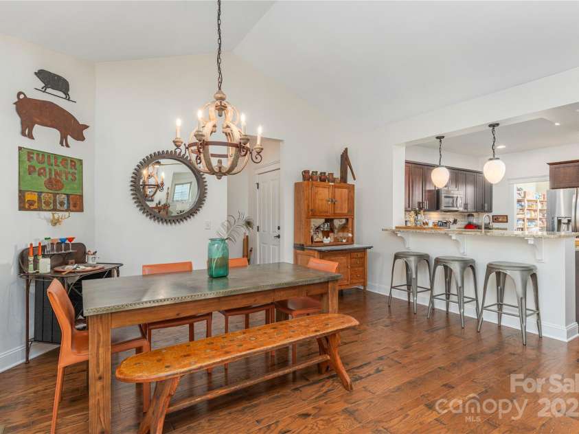28 Sparkle Dun Drive, Biltmore Lake, NC 28715.  MLS# CAR4286512, YatesRealty ID 5557. Wonderful dining area