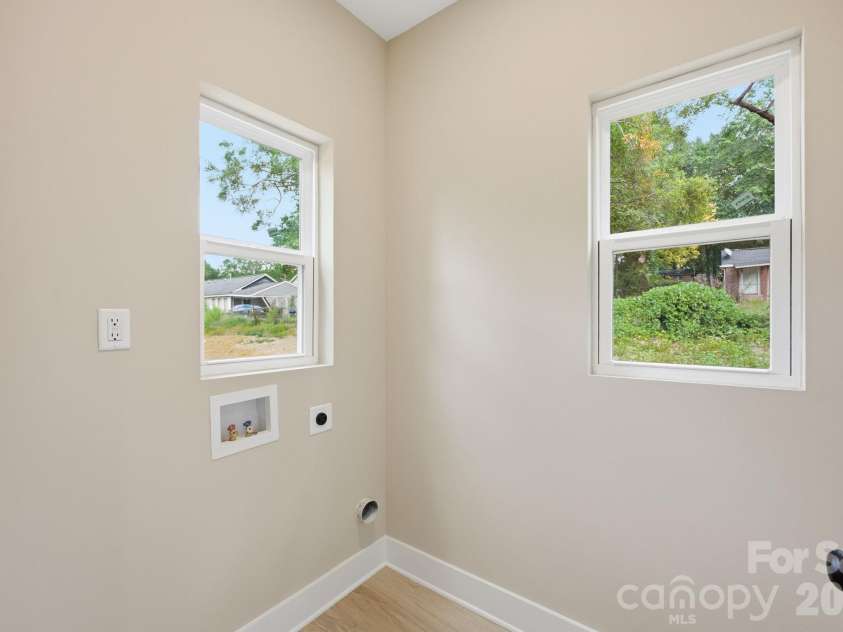 1032 Sycamore Avenue, Gastonia, NC 28052.  MLS# CAR4432941, YatesRealty ID 55570. 