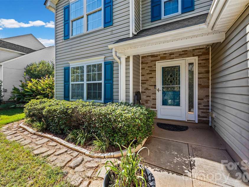 1277 Winding Path Road, Lake Wylie, SC 29710.  MLS# CAR4430642, YatesRealty ID 55573. 