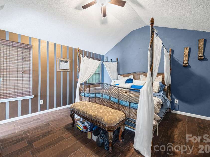 1277 Winding Path Road, Lake Wylie, SC 29710.  MLS# CAR4430642, YatesRealty ID 55573. 