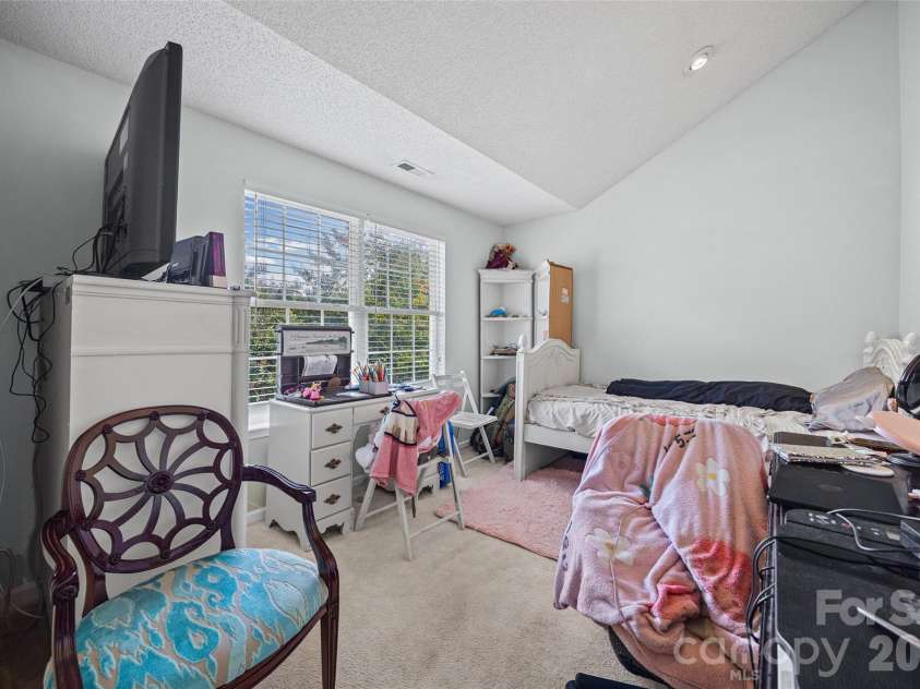1277 Winding Path Road, Lake Wylie, SC 29710.  MLS# CAR4430642, YatesRealty ID 55573. 