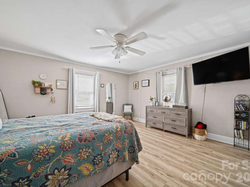 626 Austin Street, Albemarle, NC 28001.  MLS# CAR4430962, YatesRealty ID 55577. 