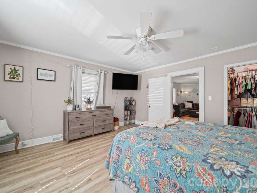 626 Austin Street, Albemarle, NC 28001.  MLS# CAR4430962, YatesRealty ID 55577. 