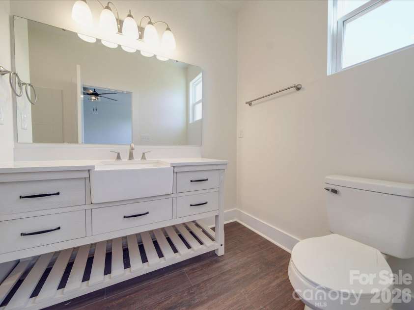 102 Snyder Court, Concord, NC 28025.  MLS# CAR4428517, YatesRealty ID 55579. Primary bath
