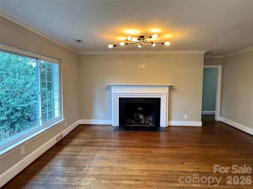2108 Hassell Place, Charlotte, NC 28209.  MLS# CAR4432529, YatesRealty ID 55584. 