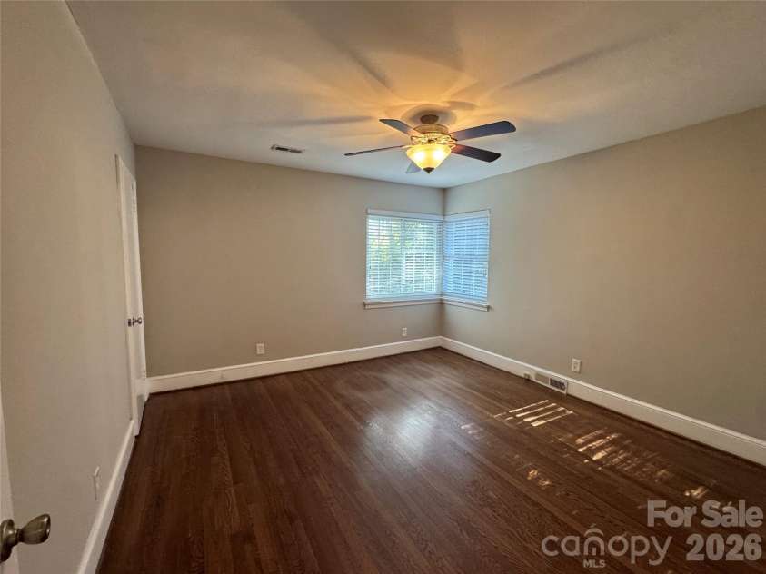 2108 Hassell Place, Charlotte, NC 28209.  MLS# CAR4432529, YatesRealty ID 55584. 