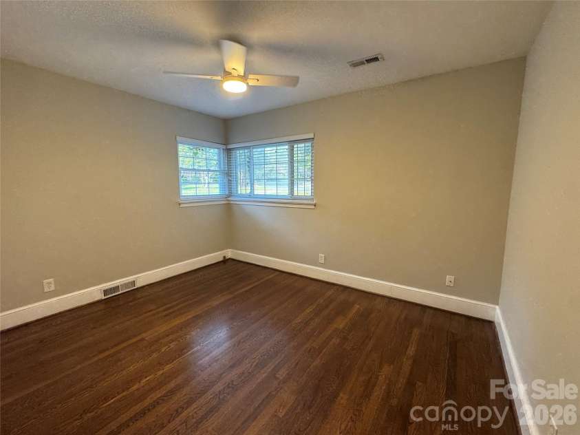 2108 Hassell Place, Charlotte, NC 28209.  MLS# CAR4432529, YatesRealty ID 55584. 
