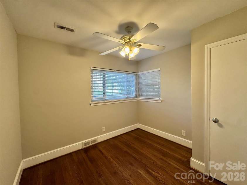 2108 Hassell Place, Charlotte, NC 28209.  MLS# CAR4432529, YatesRealty ID 55584. 