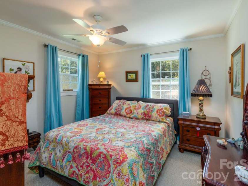 115 Rolling Hills Drive, Franklin, NC 28734.  MLS# CAR4432979, YatesRealty ID 55588. 