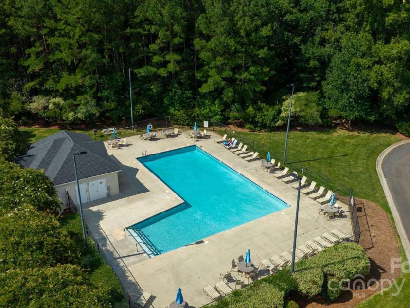 604 Atherton Way, Rock Hill, SC 29730.  MLS# CAR4225841, YatesRealty ID 5559. 