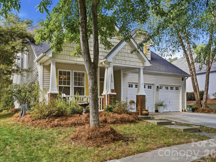 2219 Winding River Drive, Charlotte, NC 28214.  MLS# CAR4405289, YatesRealty ID 55594. 