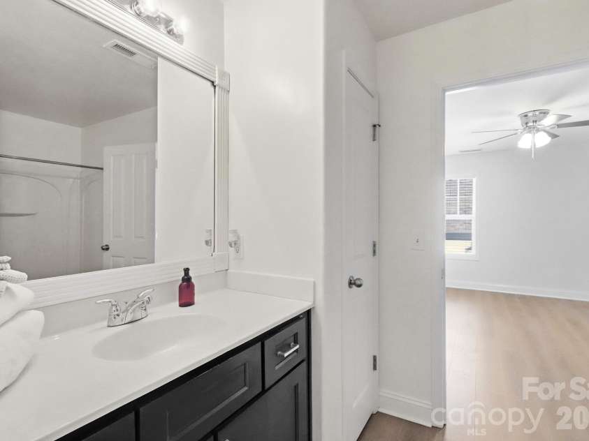 2219 Winding River Drive, Charlotte, NC 28214.  MLS# CAR4405289, YatesRealty ID 55594. 
