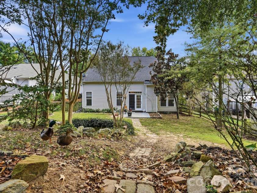 2219 Winding River Drive, Charlotte, NC 28214.  MLS# CAR4405289, YatesRealty ID 55594. 