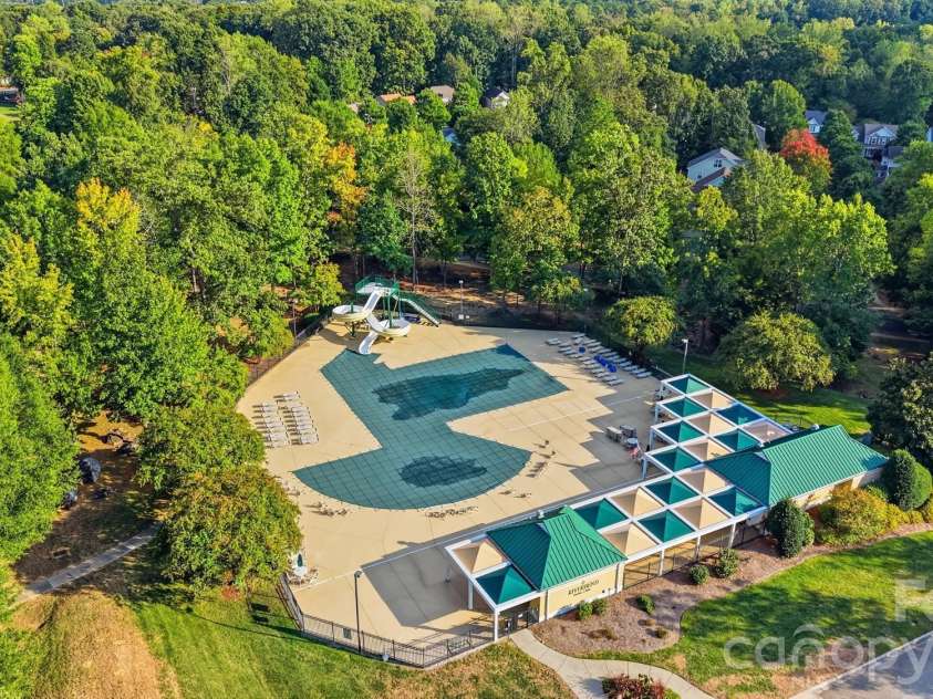 2219 Winding River Drive, Charlotte, NC 28214.  MLS# CAR4405289, YatesRealty ID 55594. 