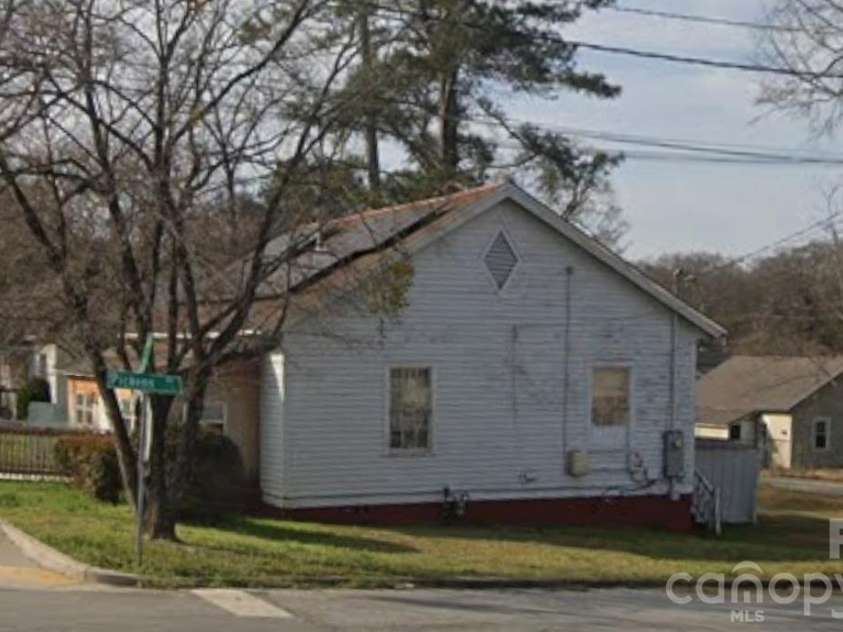 917 Osborne Avenue, Anderson, SC 29621.  MLS# CAR4432629, YatesRealty ID 55595. 