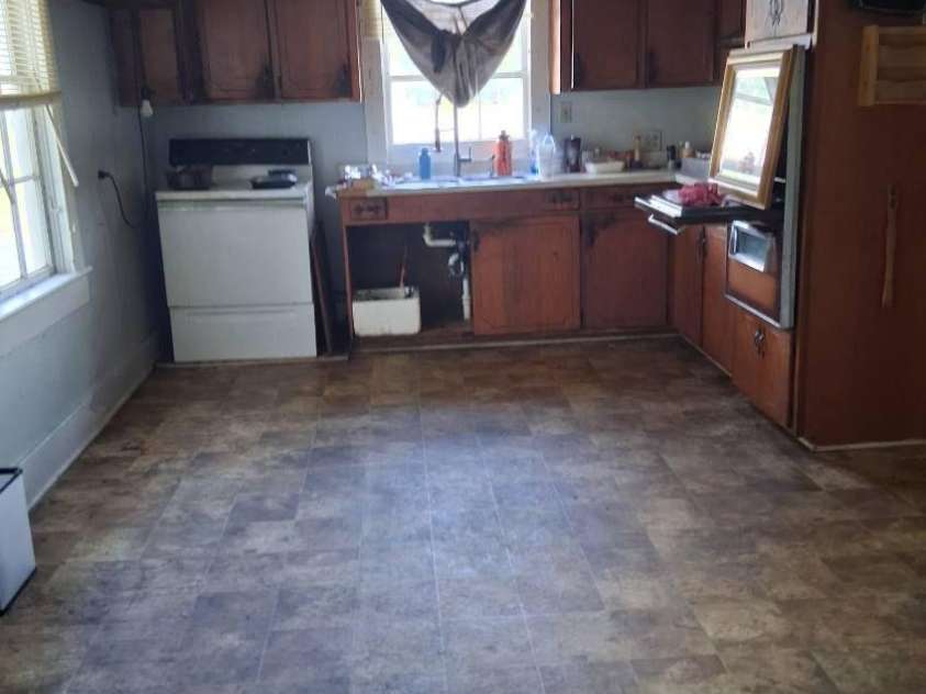 917 Osborne Avenue, Anderson, SC 29621.  MLS# CAR4432629, YatesRealty ID 55595. 