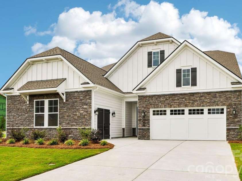 303 Marina Bay Trail, Locust, NC 28097.  MLS# CAR4430586, YatesRealty ID 55596. Sydney/CS