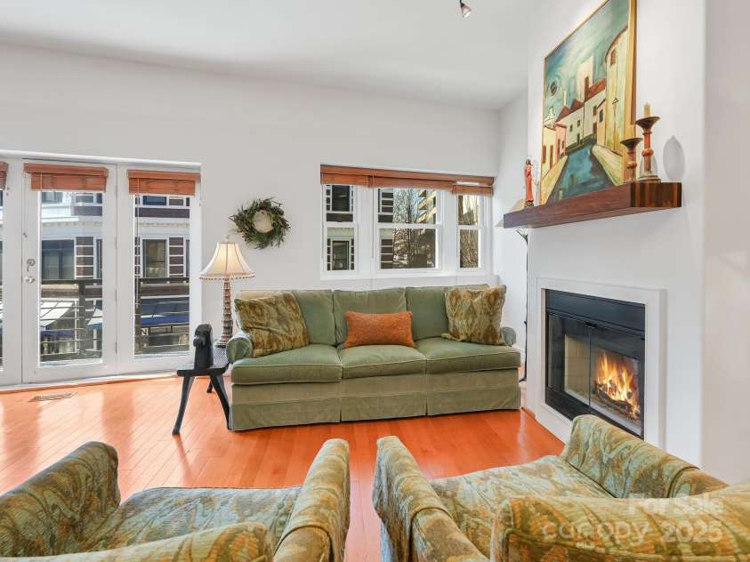 21 Haywood Street, Asheville, NC 28801.  MLS# CAR4183111, YatesRealty ID 556. Living area
