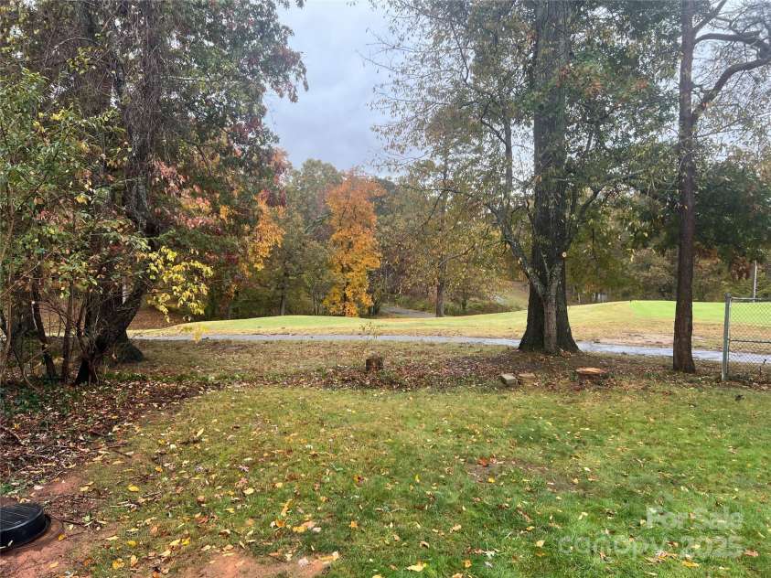 243 Governors View, Asheville, NC 28805.  MLS# CAR4317997, YatesRealty ID 556. 