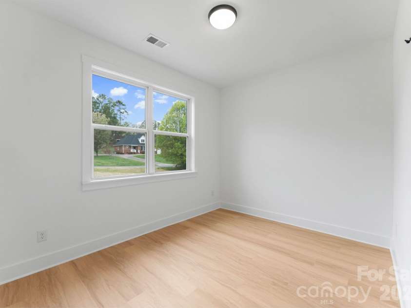 220 Nancy Drive, Shelby, NC 28152.  MLS# CAR4406153, YatesRealty ID 5560. 