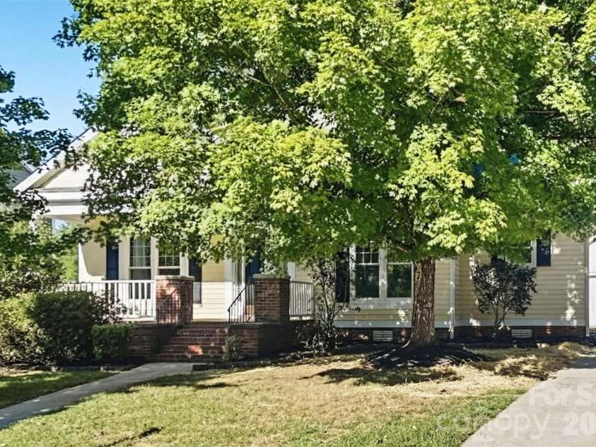 101 Morrison Hill Road, Davidson, NC 28036.  MLS# CAR4433003, YatesRealty ID 55600. 