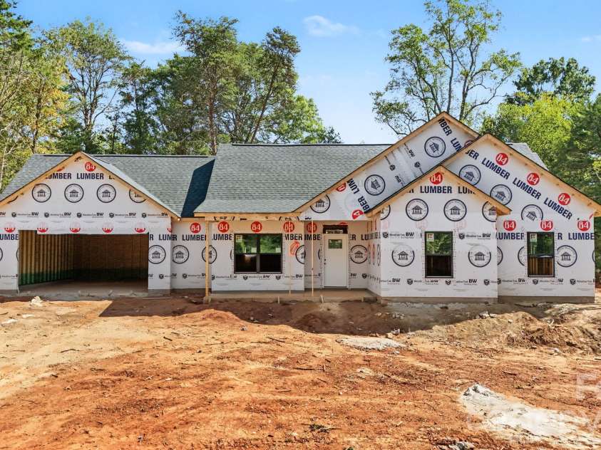4062 Fairview Drive, Maiden, NC 28650.  MLS# CAR4431513, YatesRealty ID 55601. Status as of 10/7/26
