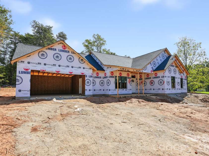 4062 Fairview Drive, Maiden, NC 28650.  MLS# CAR4431513, YatesRealty ID 55601. Status as of 10/7/26