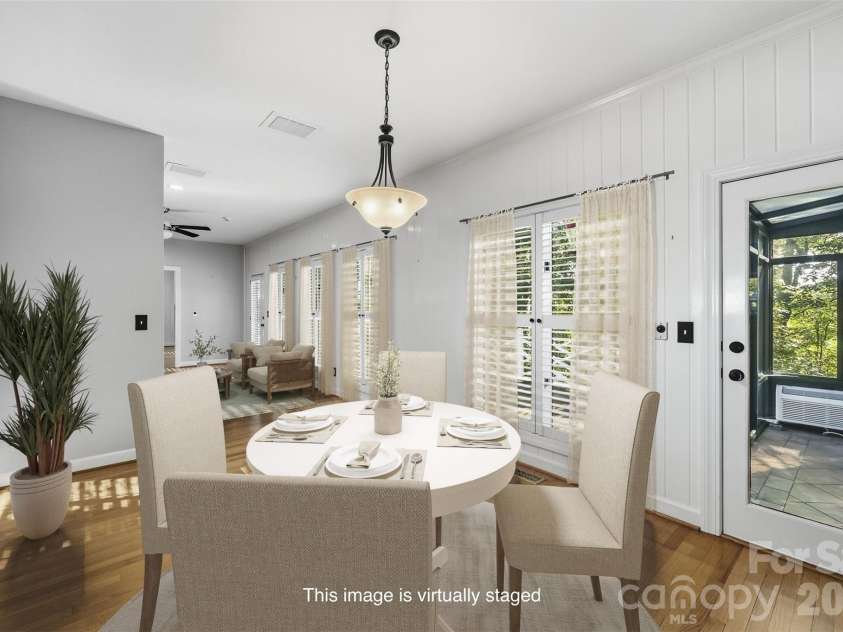 185 Appian Way, Shelby, NC 28150.  MLS# CAR4395118, YatesRealty ID 55602. Virtually staged breakfast room has access to the sunroom, 2nd floor staircase, and kitchen!